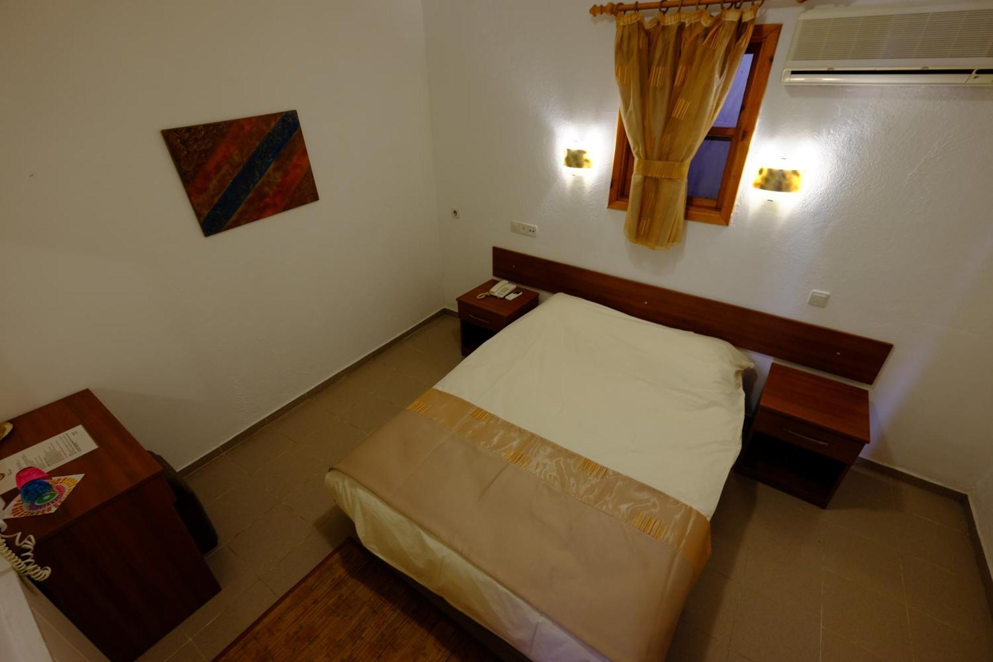 Flying Dutchman Hotel Олудениз Екстериор снимка